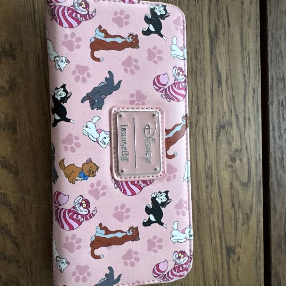 Rare Disney cats aristocrats  figaro Cheshire loungefly zip wallet